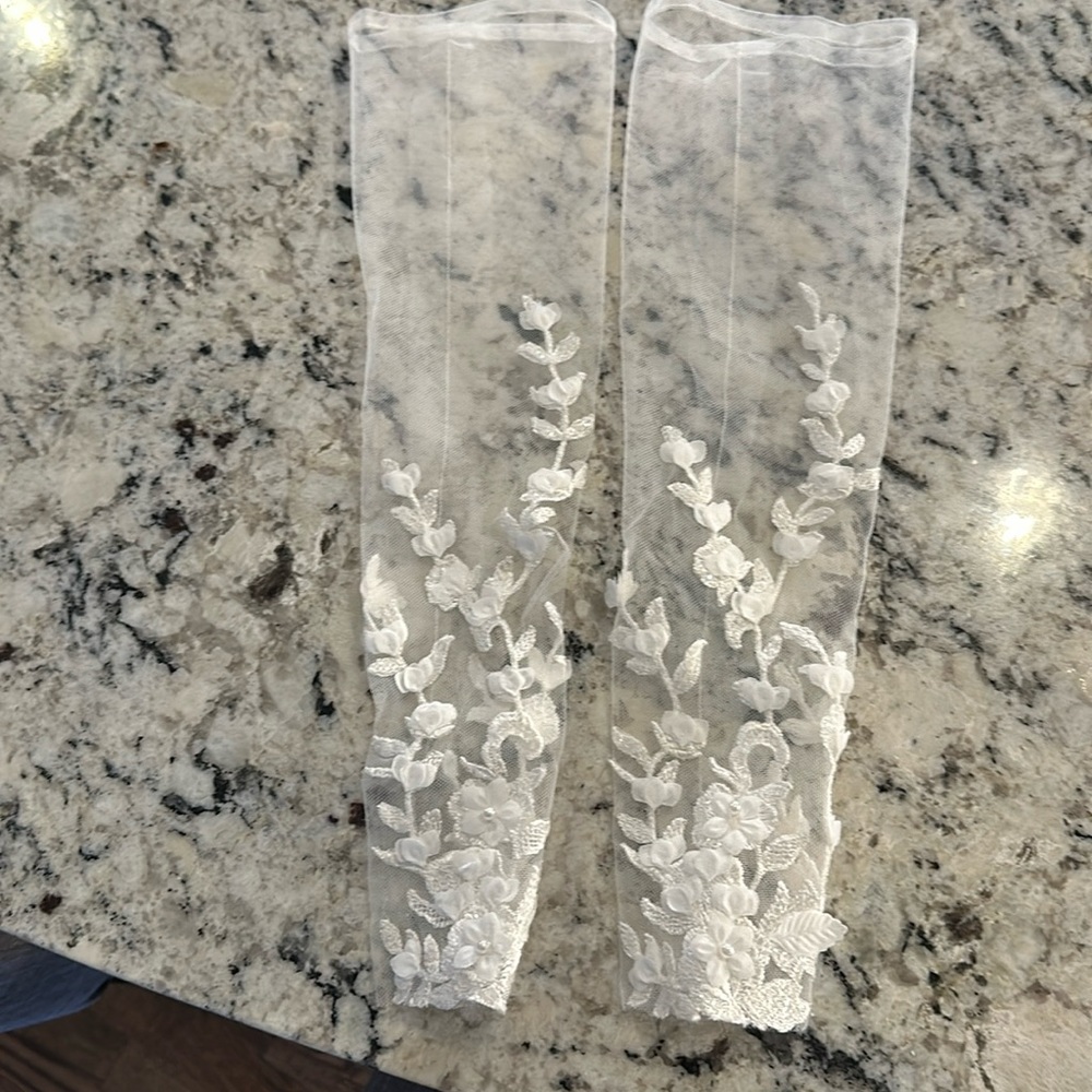Sleeves for wedding dress